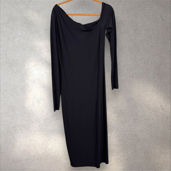 Weekend‎ Stories Revolve Serilda Long Sleeve Black Midi Dress Sz XL NWT - Picture 4 of 6